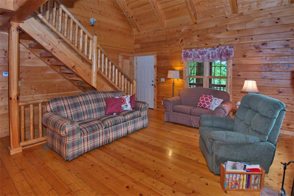 Rustic elegance in the log cabin living room